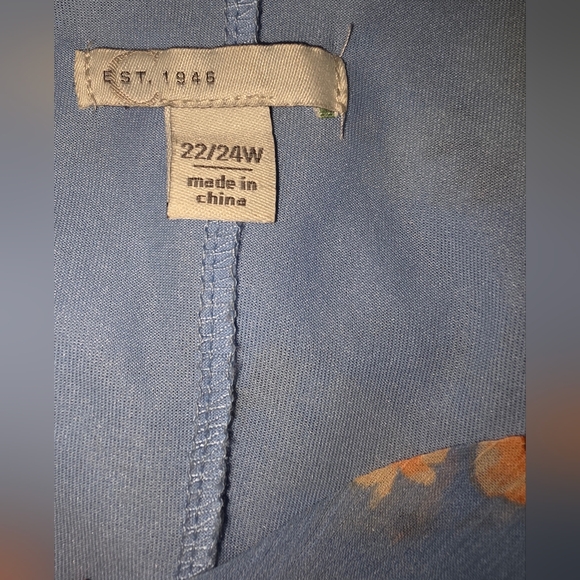 EST 1946 "Cato" Light Blue Floral V-Neck Tiered Peasant Top - Picture 6 of 9